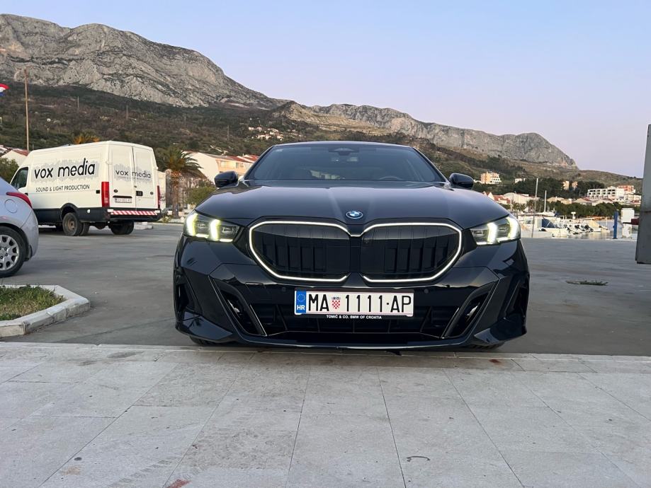 BMW serija 5 550e automatik, fotografija 6
