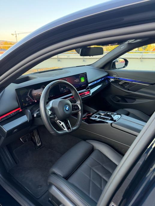 BMW 550e M SPORT PRO xDrive/360 Kamera/ TVORNIČKA GARANCIJA/PRILIKA, fotografija 7