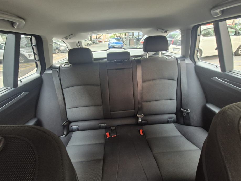 BMW 520d Touring automatik – upravo registriran 10/2027 – 239.300 km, fotografija 3