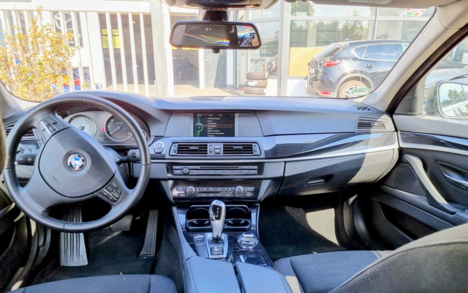 BMW 520d Touring automatik – upravo registriran 10/2027 – 239.300 km, fotografija 2