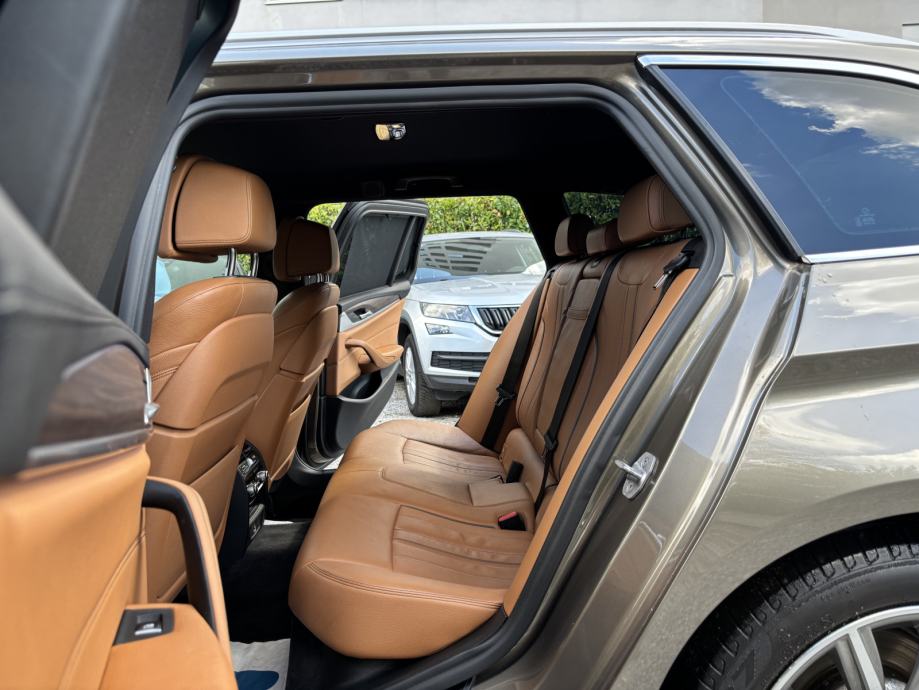 BMW SERIJA 5 TOURING 520d AUTOMATIK LUXURI LINE TOP STANJE 18,800€!!!, fotografija 9