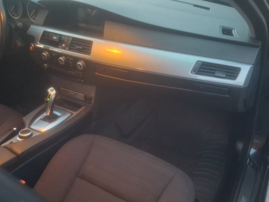 BMW serija 5 Touring 520d automatik odličan 098 94 00 466, fotografija 13