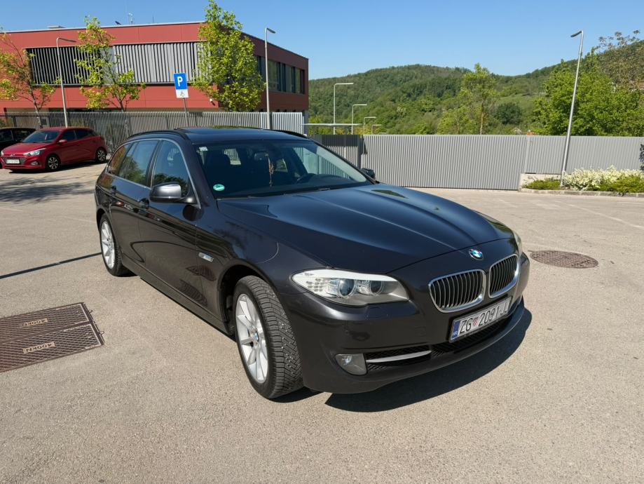 BMW serija 5 Touring 520d automatik, fotografija 3