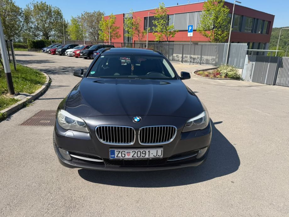 BMW serija 5 Touring 520d automatik, fotografija 2