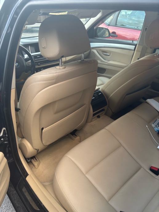 BMW serija 5 Touring 520d !!! MOGUĆA ZAMJENA !!!, fotografija 8