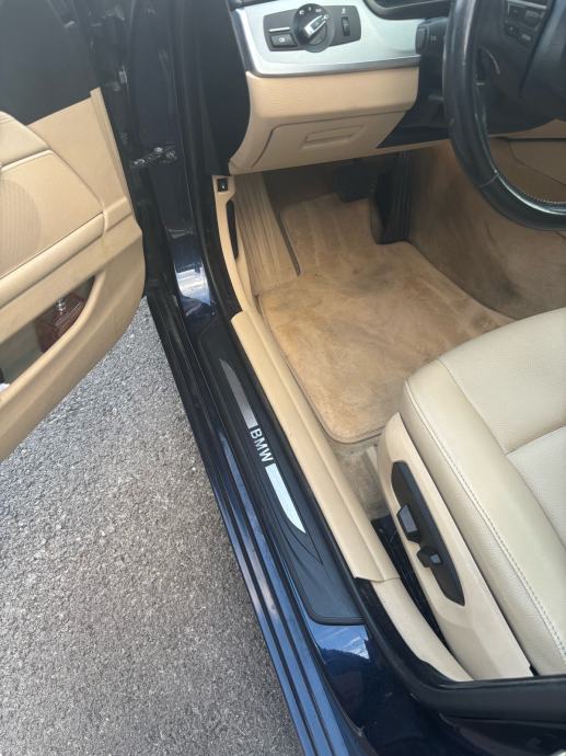 BMW serija 5 Touring 520d !!! MOGUĆA ZAMJENA !!!, fotografija 9