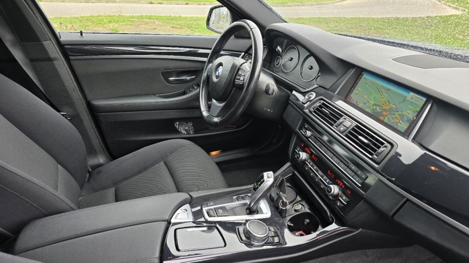 BMW serija 5 Touring 520d, fotografija 8