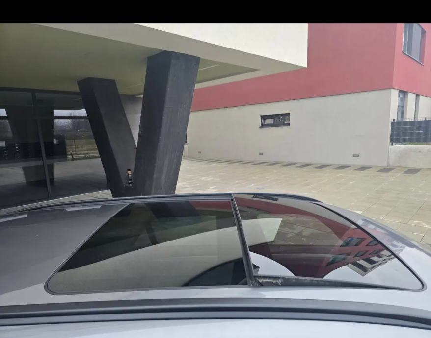 BMW serija 5 Touring 520d M paket iznutra i izvana original, fotografija 7