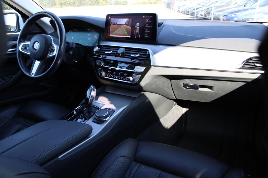 BMW serija 5 Touring: 520d Touring Avt. HLAJ SED ACC HARMAN KAR KAM LE, fotografija 8