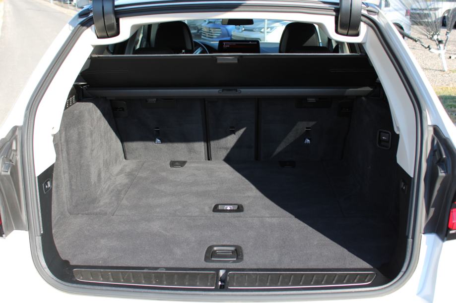 BMW serija 5 Touring: 520d Touring Avt. HLAJ SED ACC HARMAN KAR KAM LE, fotografija 12