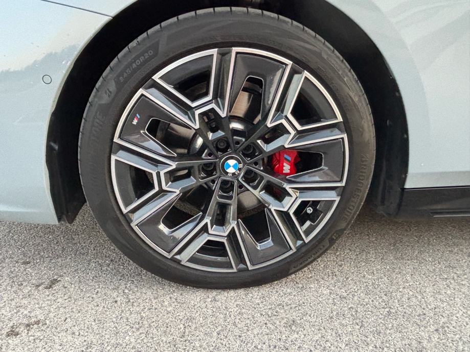 520d x-drive M-sport,pro,iconic glow,pano,HUD, fotografija 8