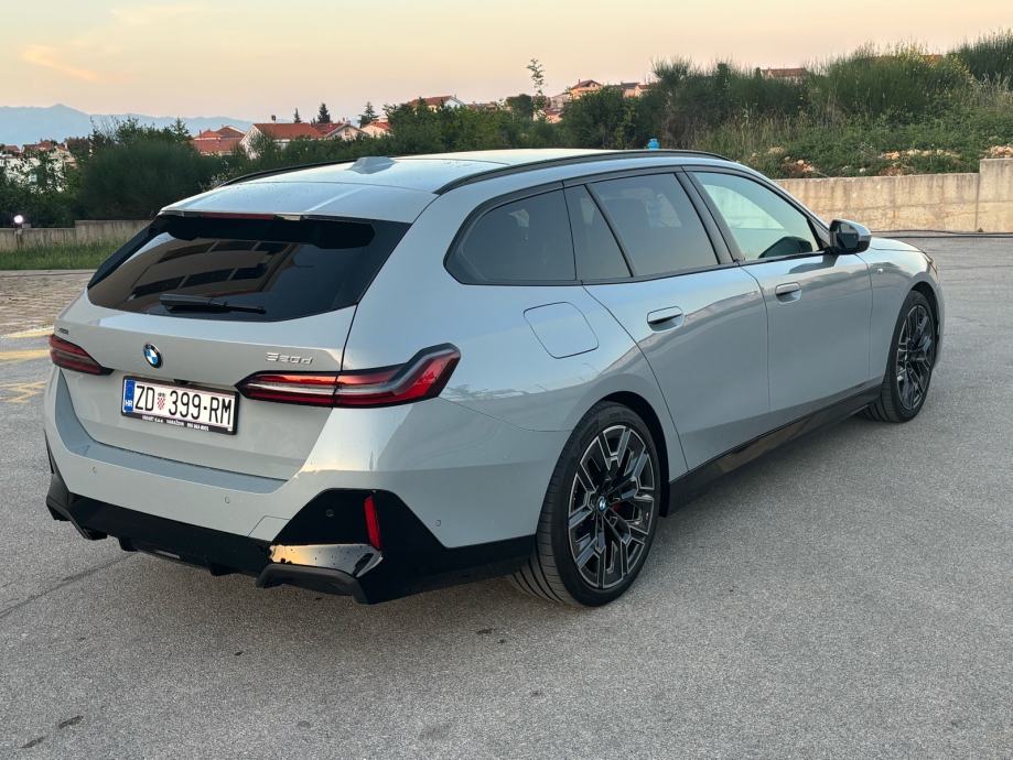 520d x-drive M-sport,pro,iconic glow,pano,HUD, fotografija 16