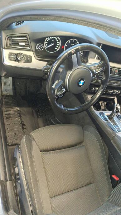 BMW serija 5 Touring 525d automatik, fotografija 8