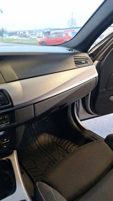 BMW serija 5 Touring 525d automatik, fotografija 13