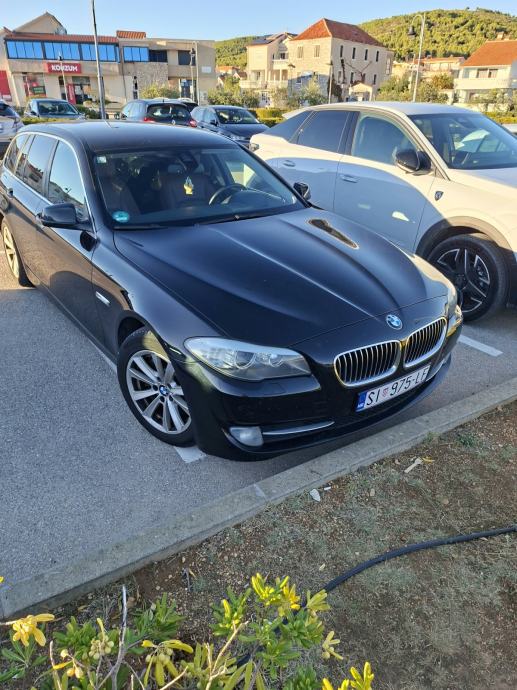 BMW serija 5 Touring 525d, fotografija 2