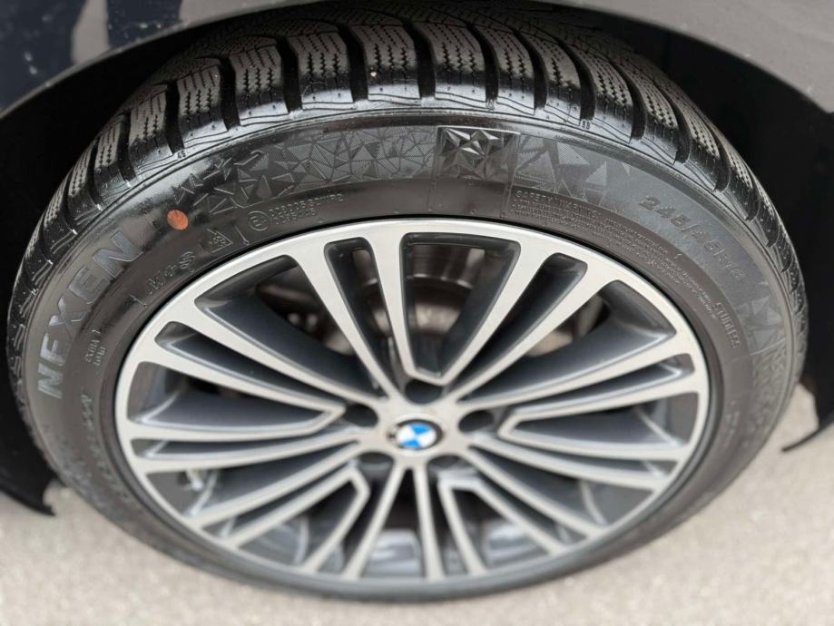 BMW serija 5 Touring 530d automatik, fotografija 19