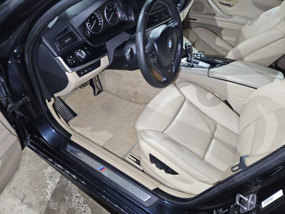 BMW serija 5 Touring 535d automatik, fotografija 13
