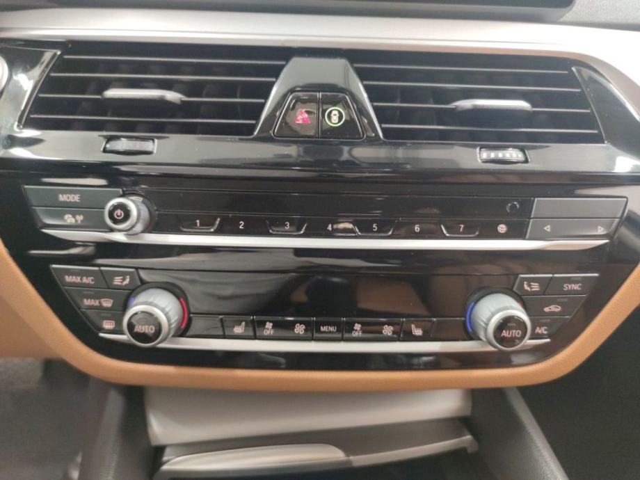 BMW serija 520 plug in hybrid * rata 395€ * BEZ UČEŠĆA * u dolasku, fotografija 14