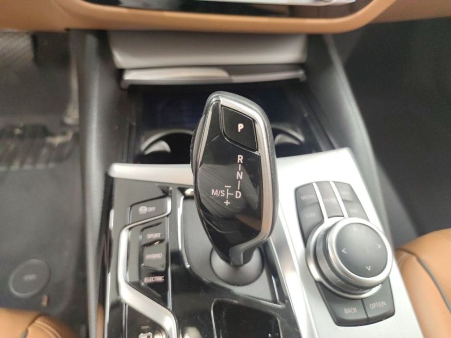 BMW serija 520 plug in hybrid * rata 395€ * BEZ UČEŠĆA * u dolasku, fotografija 13