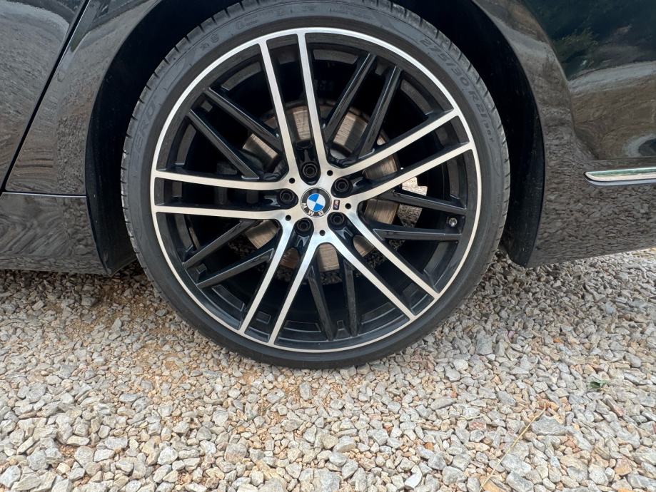 BMW serija7 xd 4x4 pogon automatic vrhunsko stanje kao nov, fotografija 17