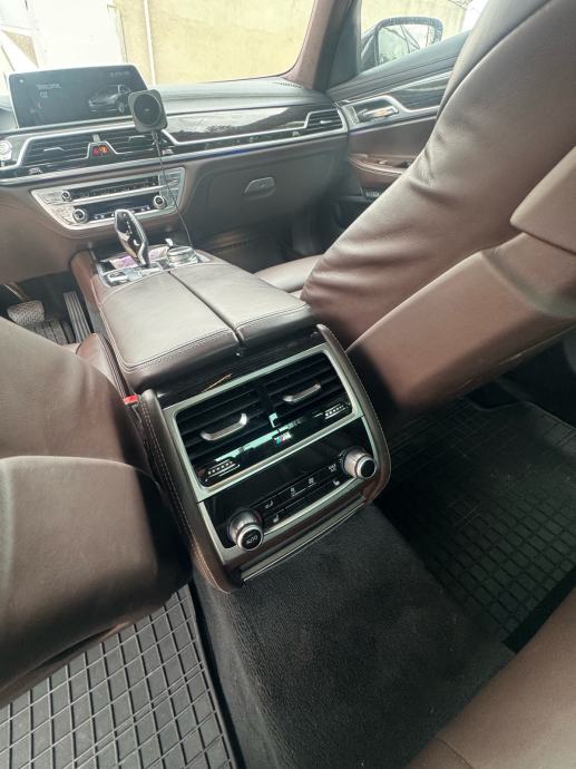 BMW serija7 xd 4x4 pogon automatic vrhunsko stanje kao nov, fotografija 18