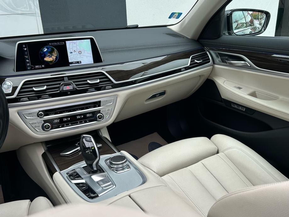 BMW Serija 7 730d automatik XDRIVE 2016G 199tkm FULL OPREMA KAO NOV, fotografija 17