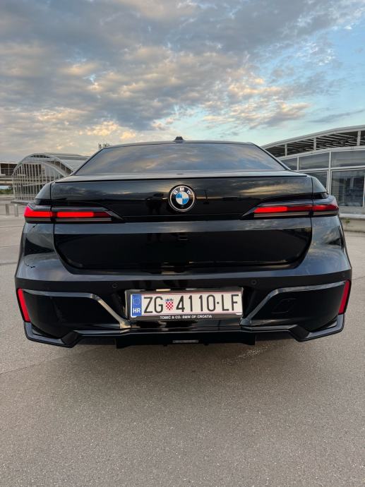 BMW 740d xDrive M Sport | 2023. | 3.0 D | 210 kW | FULL | REG 09/27, fotografija 5