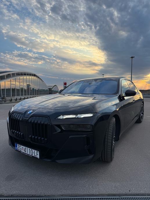 BMW 740d xDrive M Sport | 2023. | 3.0 D | 210 kW | FULL | REG 09/27, fotografija 2