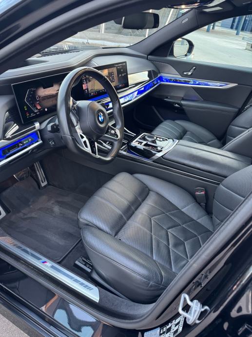 BMW 740d xDrive M Sport | 2023. | 3.0 D | 210 kW | FULL | REG 09/27, fotografija 13