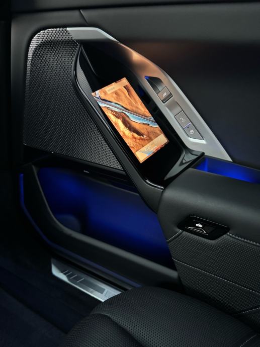 BMW 740d xDrive M Sport | 2023. | 3.0 D | 210 kW | FULL | REG 09/27, fotografija 14