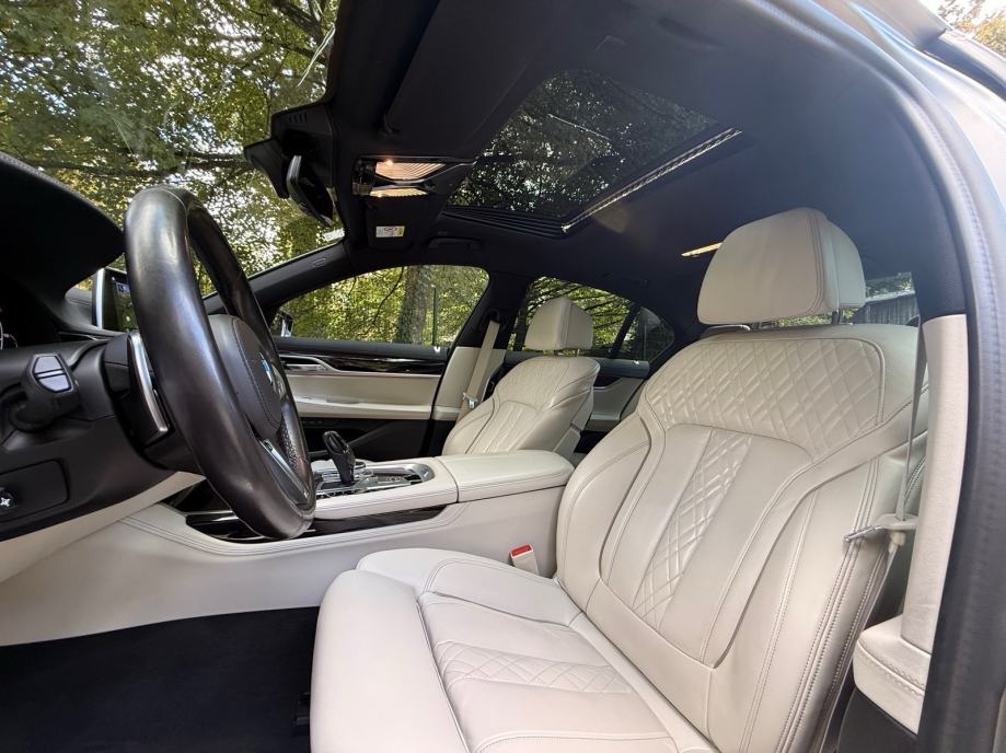 BMW 745e G11 / PDV, fotografija 10
