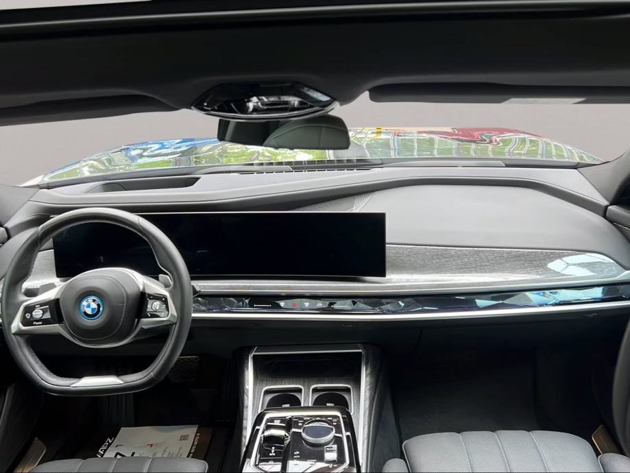 BMW serija 7, 750e automatik 489ks plug in hybrid - u sustavu PDV-a, fotografija 3