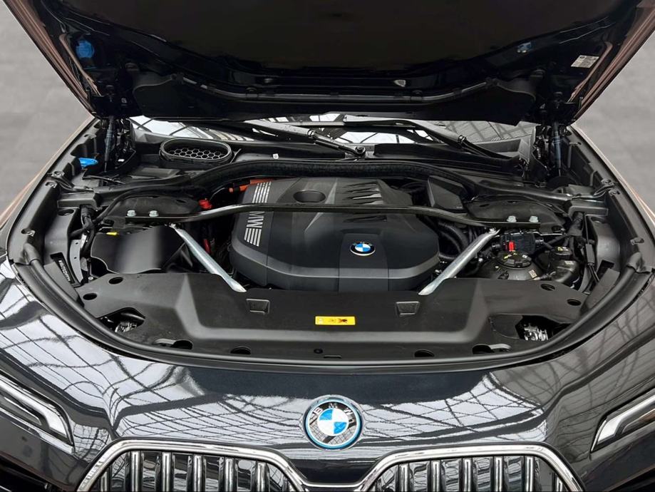 BMW serija 7, 750e automatik 489ks plug in hybrid - u sustavu PDV-a, fotografija 10