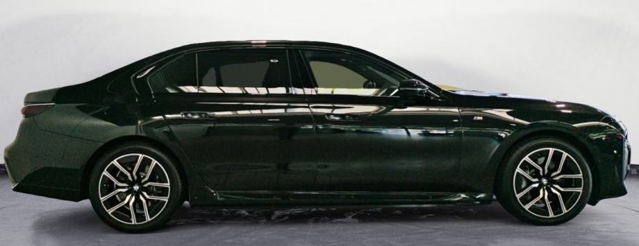 BMW serija 750e xDrive M Sportpaket, fotografija 3