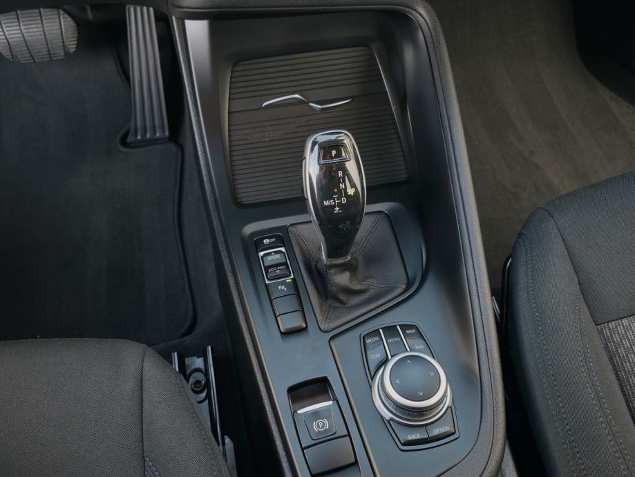 BMW serija X1 sDrive20d Advantage LED•PDC•NAVI•TEMPOMAT•17C•, fotografija 11
