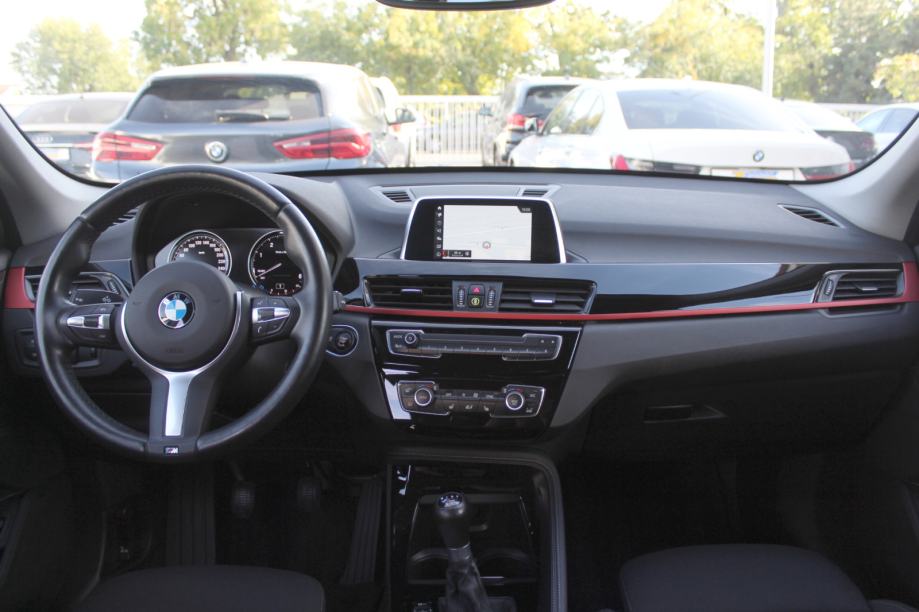 BMW X1 18d, SPORT, ALU 18", LED, NAVIGACIJA, KAMERA, GARANCIJA., fotografija 10