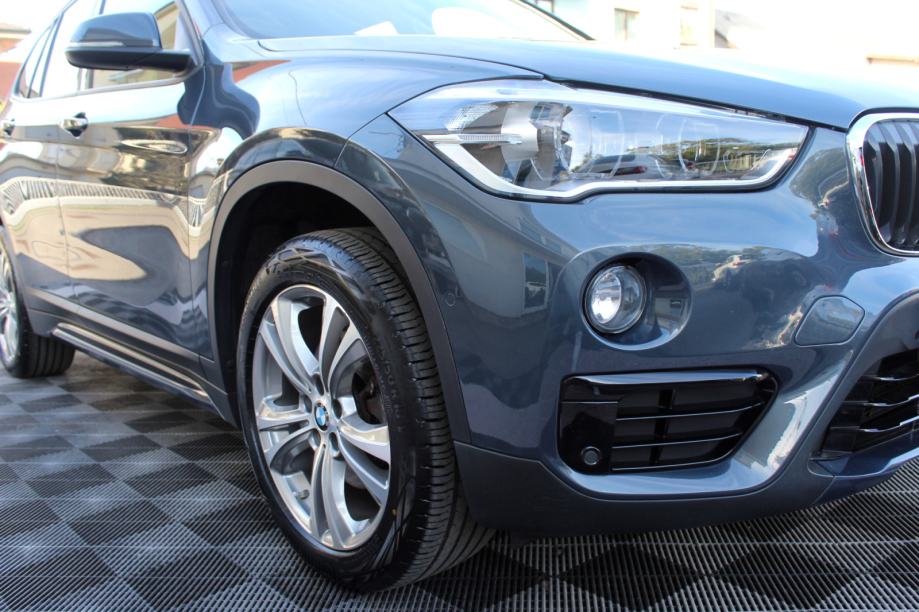 BMW X1 18d, SPORT, ALU 18", LED, NAVIGACIJA, KAMERA, GARANCIJA., fotografija 16