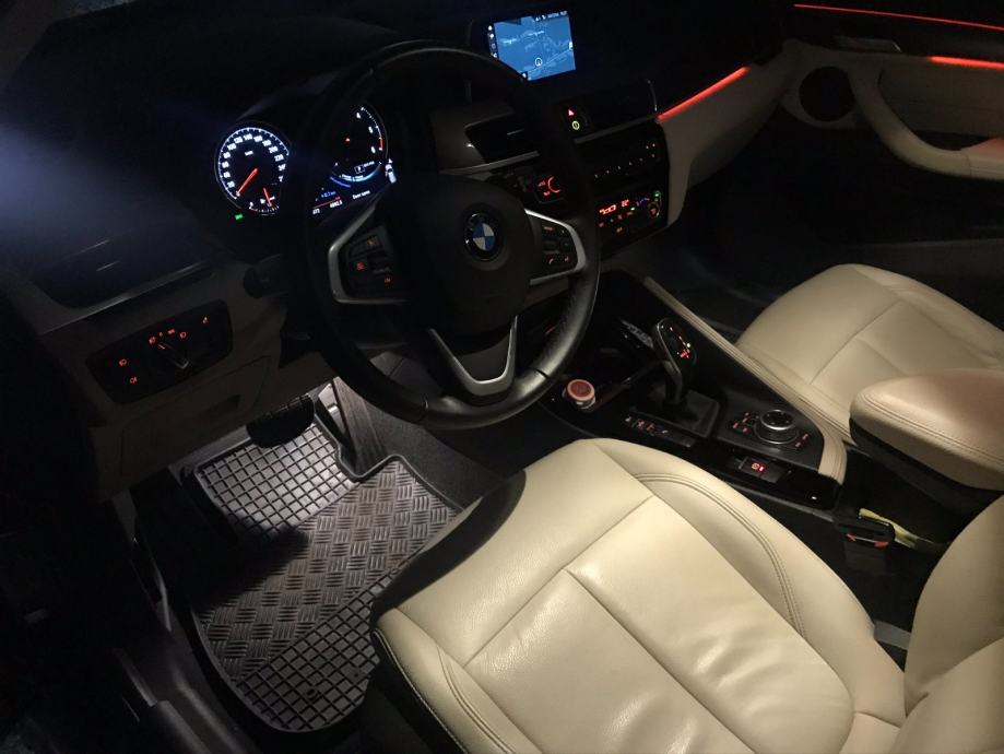 BMW X1 150 ks 8 brzina automatik full oprema, fotografija 12