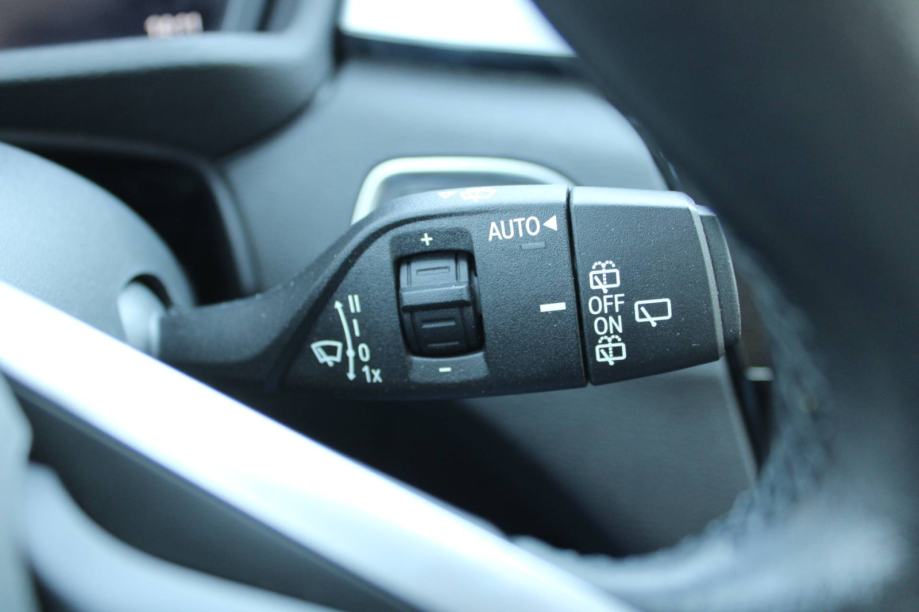 BMW X1 18d AUTOMATIK *LED, NAVIGACIJA* - nije uvoz, fotografija 16