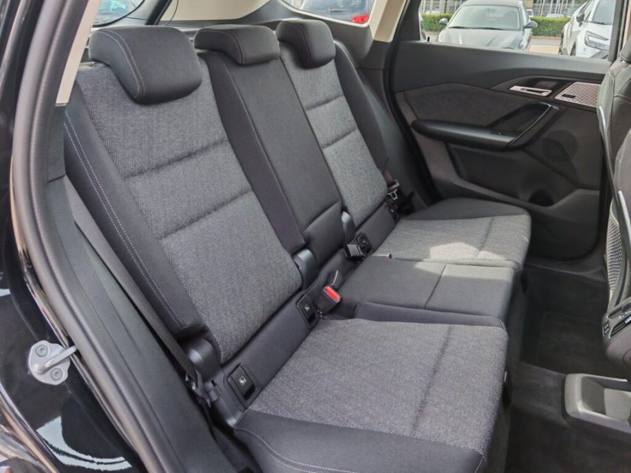BMW X1 18d sDrive, Aut., jamstvo 24 mj., od 293,00€/mj!, fotografija 12