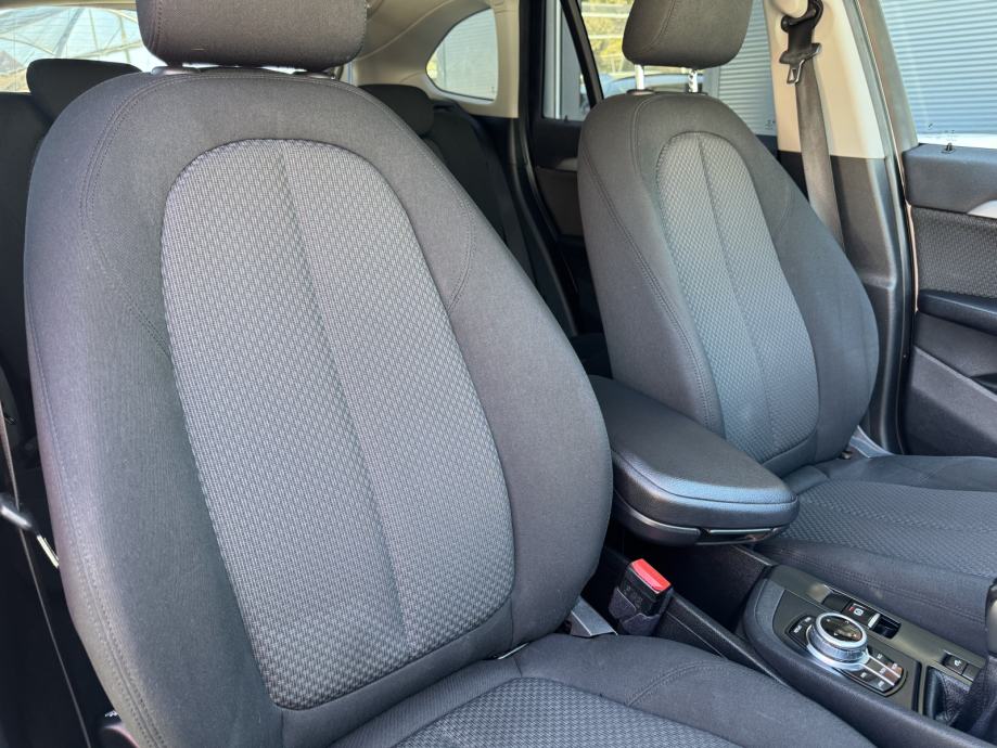 BMW X1 2.0d xDrive ⭐ Navi, Park Pilot, Servis ⭐ 4x4, fotografija 19