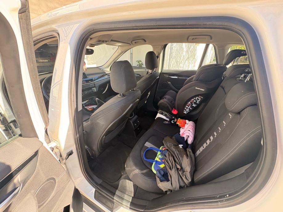BMW X1 18d, fotografija 3