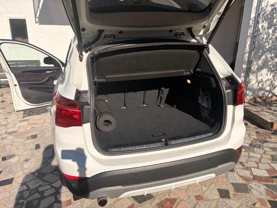 BMW X1 18d, fotografija 6