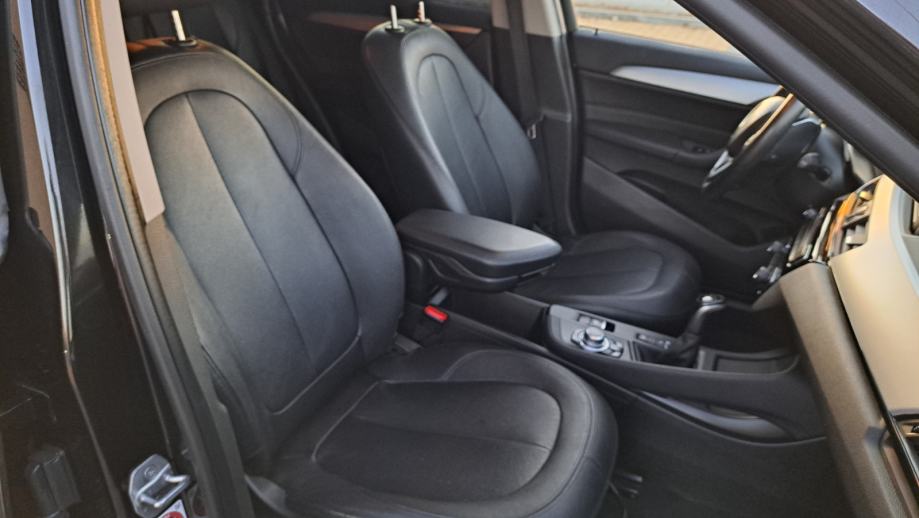 BMW X1 18d XDrive Advantage, fotografija 13