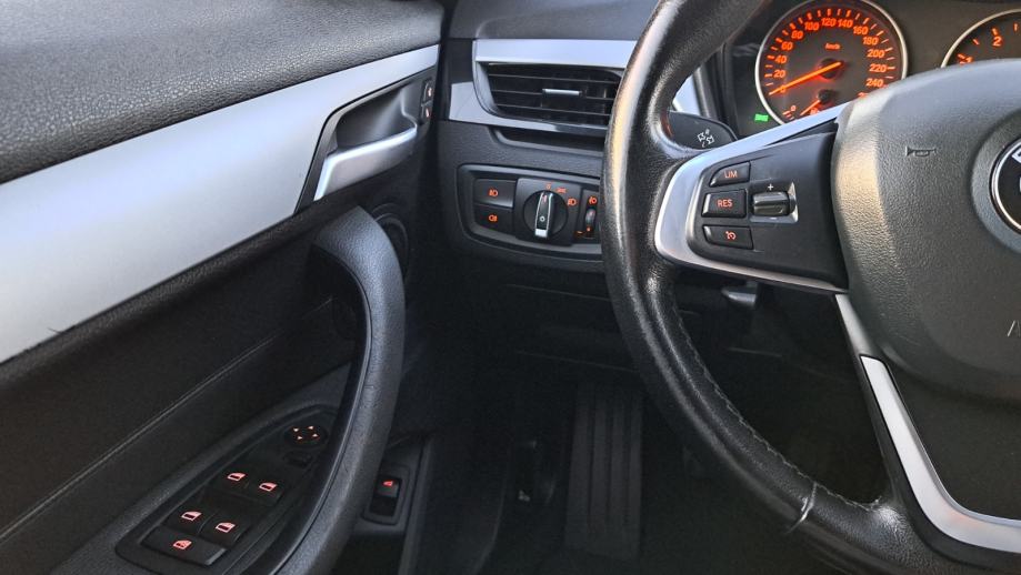 BMW X1 18d XDrive Advantage, fotografija 18