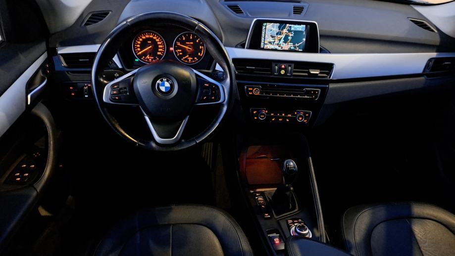 BMW X1 18d XDrive Advantage, fotografija 19