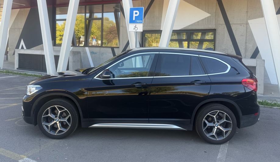 BMW X1 18d Xline Automatik*Facelift model*Reg.07/2027*Led*Odličan*, fotografija 9