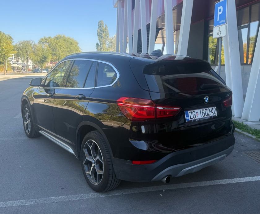 BMW X1 18d Xline Automatik*Facelift model*Reg.07/2027*Led*Odličan*, fotografija 8