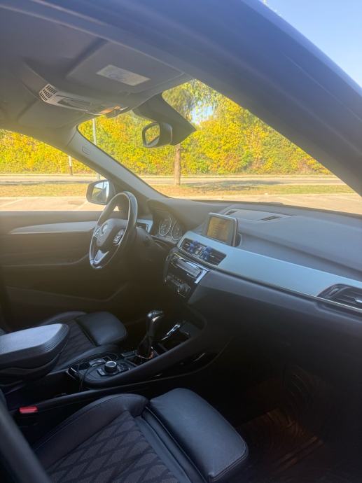 BMW X1 18d Xline Automatik*Facelift model*Reg.07/2027*Led*Odličan*, fotografija 11