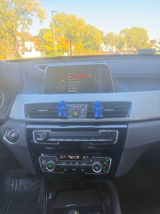 BMW X1 18d Xline Automatik*Facelift model*Reg.07/2027*Led*Odličan*, fotografija 15